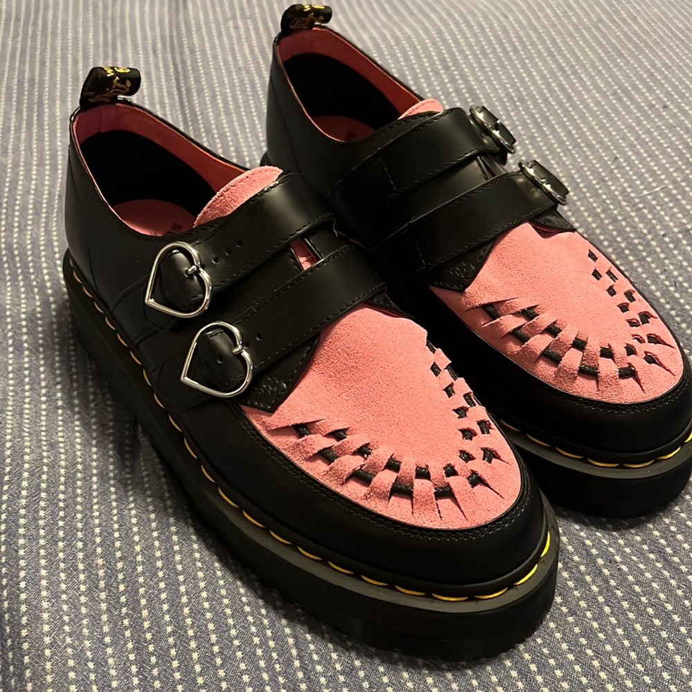 Dr Martens x Lazy Oaf Buckle pink black Creepers